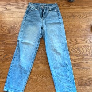 American Eagle straight baggy jeans, light wash, size 4